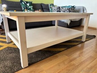 Hemnes Ikea konferecny stolik