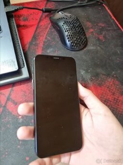 iPhone X 64 GB – nefunkčný (na opravu alebo diely)