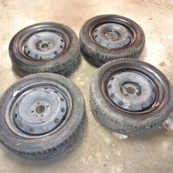 Predam 4 ks plechove disky R15