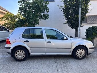VW Golf IV. 1,4 TSI Top stav len 120 tis. km