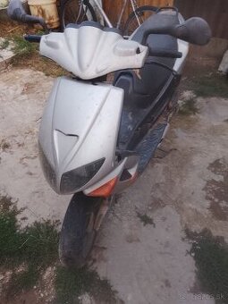 Peugeot skúter 50cc 2tak - 1