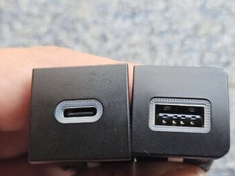 Golf 5, 6 USB rychlonabíjačka, QC PD
