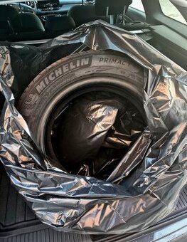 Letné pneu Michelin 205/55 R16 91H, nájazd len 2 500 km