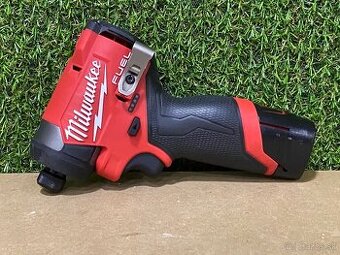 MILWAUKEE M12 FID2-0 AKU 1/4" HEX RÁZOVÝ UŤAHOVÁK