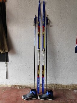 Predám bežecké lyže s topánkami