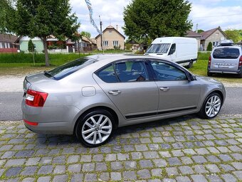 Škoda Octavia III 11/2015 Slovenské auto, LED