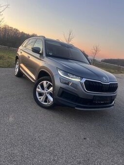 ŠKODA KODIAQ 2022 147KW 4x4 VIRTUAL / MATRIX / KAM / KESSY
