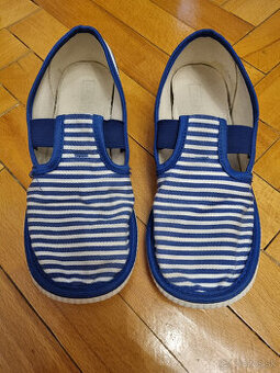 Papucky Rak - velkost 31