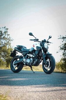 Yamaha MT03