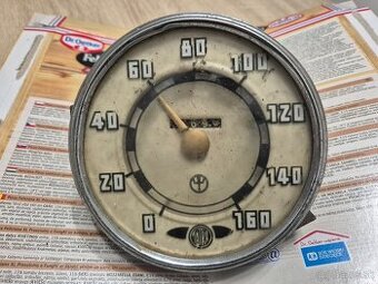 Tatra 600 tachometer