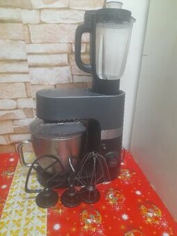 Predám kuchynský robot