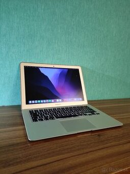 Apple MacBook Air A1466 (2017) –Intel i5 | 8 GB RAM |128 GB