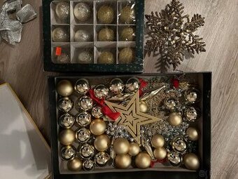 Zlate vianocne ozdoby