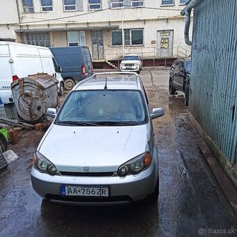 Honda HRV,  HR-V 4x4,  na diely.