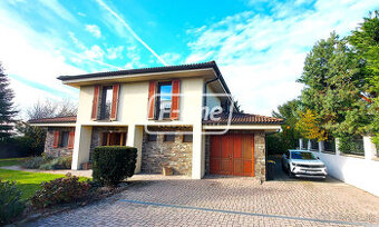 5i RD, UP 222 m2, pozemok 700 m2, Karpatská ul., Stupava.