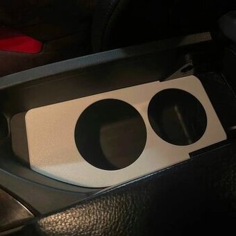 BMW E60/E61 - Držiak nápojov