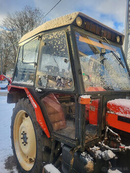 v ponúke koplet kabina zetor