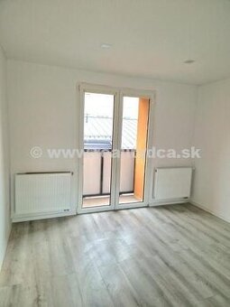 Predáme zrekonštruovaný 2-izbový byt v Dubnici nad Váhom