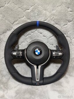 🔥 BMW M volant🔥