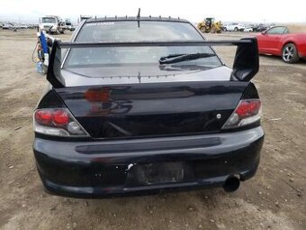 Mitsubishi Lancer Evo 8 zadný narazdnik
