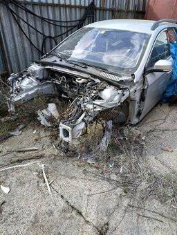 Ford Mondeo Mk4 po dieloch treba volať