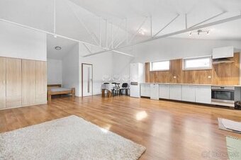 Veľká Hala s bytom na predaj