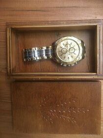 Predám pánske hodinky Geneva Tachymeter s drevenou škatuľkou - 1