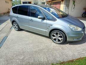 Ford s- max