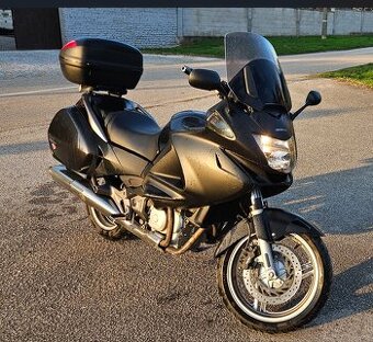 HONDA NT700 DEAUVILLE RC52 2006