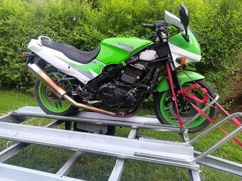 Rozpredám Kawasaki GPZ500S