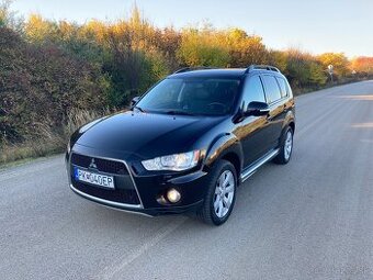 Mitsubishi Outlander 2.2 DI-D 4x4 7 Miestne Automat 156 k