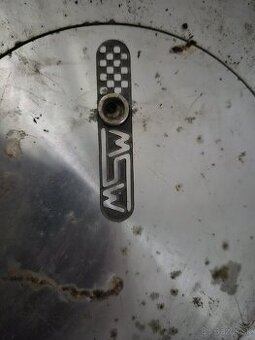 4x100 r14