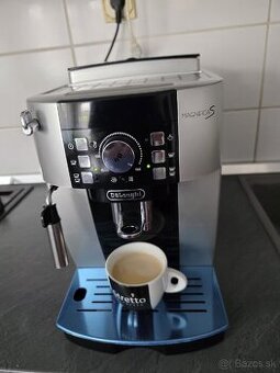 Kavovar Delonghi Magnifica S