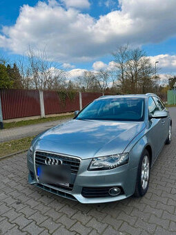 Audi A4 B8 avant 2.0 TDI atraction r.v 2011 navi bixenon