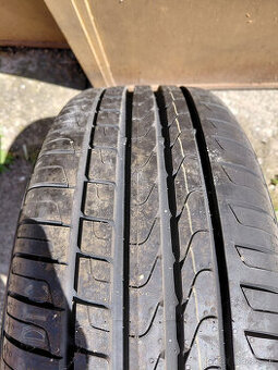 1ks letna Pirelli 215/55R17 - nova