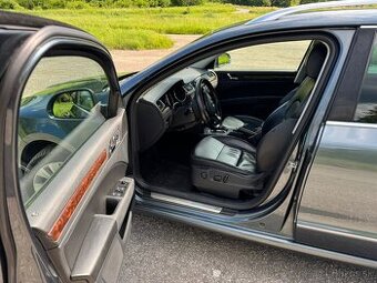 Škoda Superb II Combi 2.0 TDI DSG Elegance103 kW