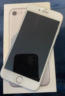 Predam iPhone 7 Silver, krabicka, pekny stav.