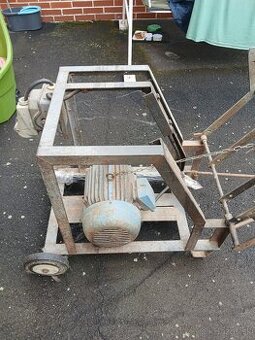 CIRKULÁR 380 V