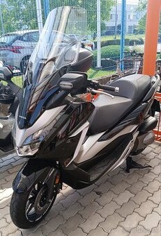 Honda Forza 300