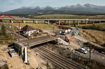 Ponuka práce pre pomocnikov pri vystavbe mostov