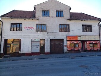 Budova s veľkým potenciálom v centre Modrého Kameňa