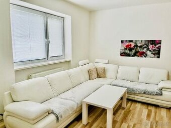 MODERNÝ 3. izbový byt s balkónom 76m2, centrum mesta MI