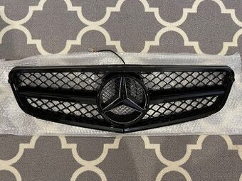 Predám masku/gril pre Mercedes W204 AMG C63