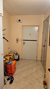 Predám 2 izbový byt v Lučenci