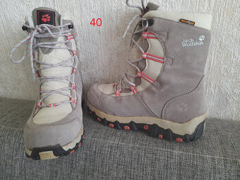 snowboardové boty 40