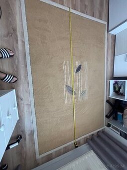 Kvalitný väčší koberec