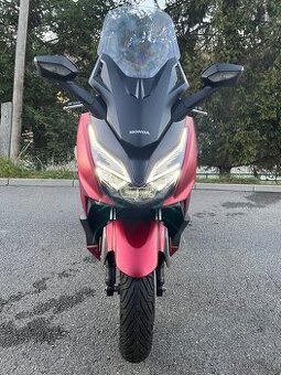 Honda Forza 125 rv 2021 dneska za 4000