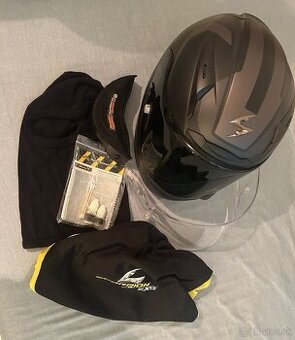 Dámska prilba na motorku