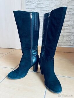 Dámske vysoké čižmy, veľ. 40