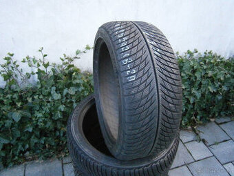 Predám 4x zimné pneu Michelin 235/40 R18 95VXL